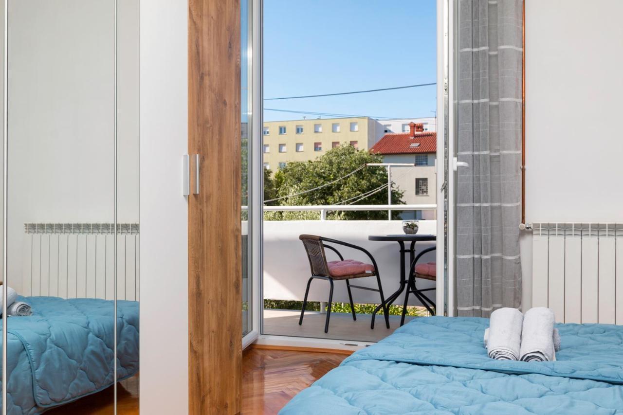 Apartment Kris Pula Luaran gambar