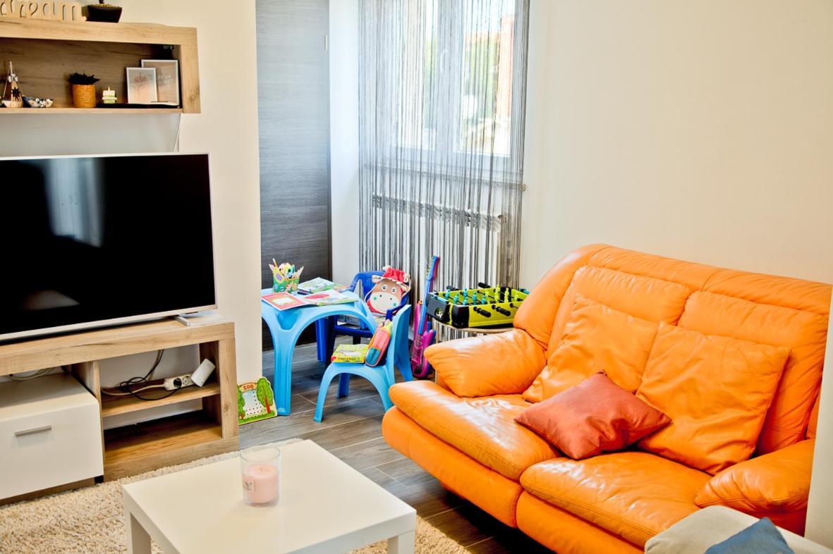 Apartment Kris Pula Luaran gambar